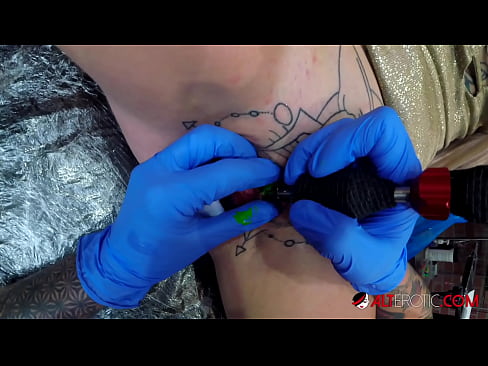 ❤️ Extremely tattooed hottie Sully Savage got a tattoo on her clitoris ️❌ Fuck video at en-us.porno-filmy.ru ❌️